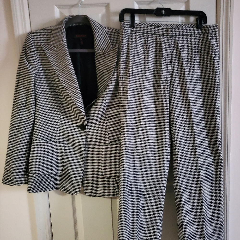 Traje pantalon y jaket  escada